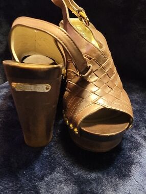 MICHAEL Michael Kors Brown Woven Leather Platform Sandals